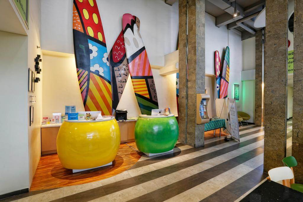 Maxone Lobby