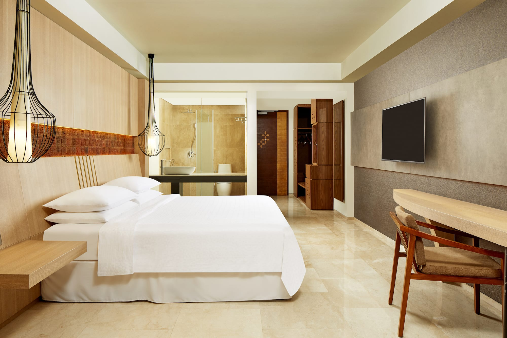 Deluxe King Bedroom