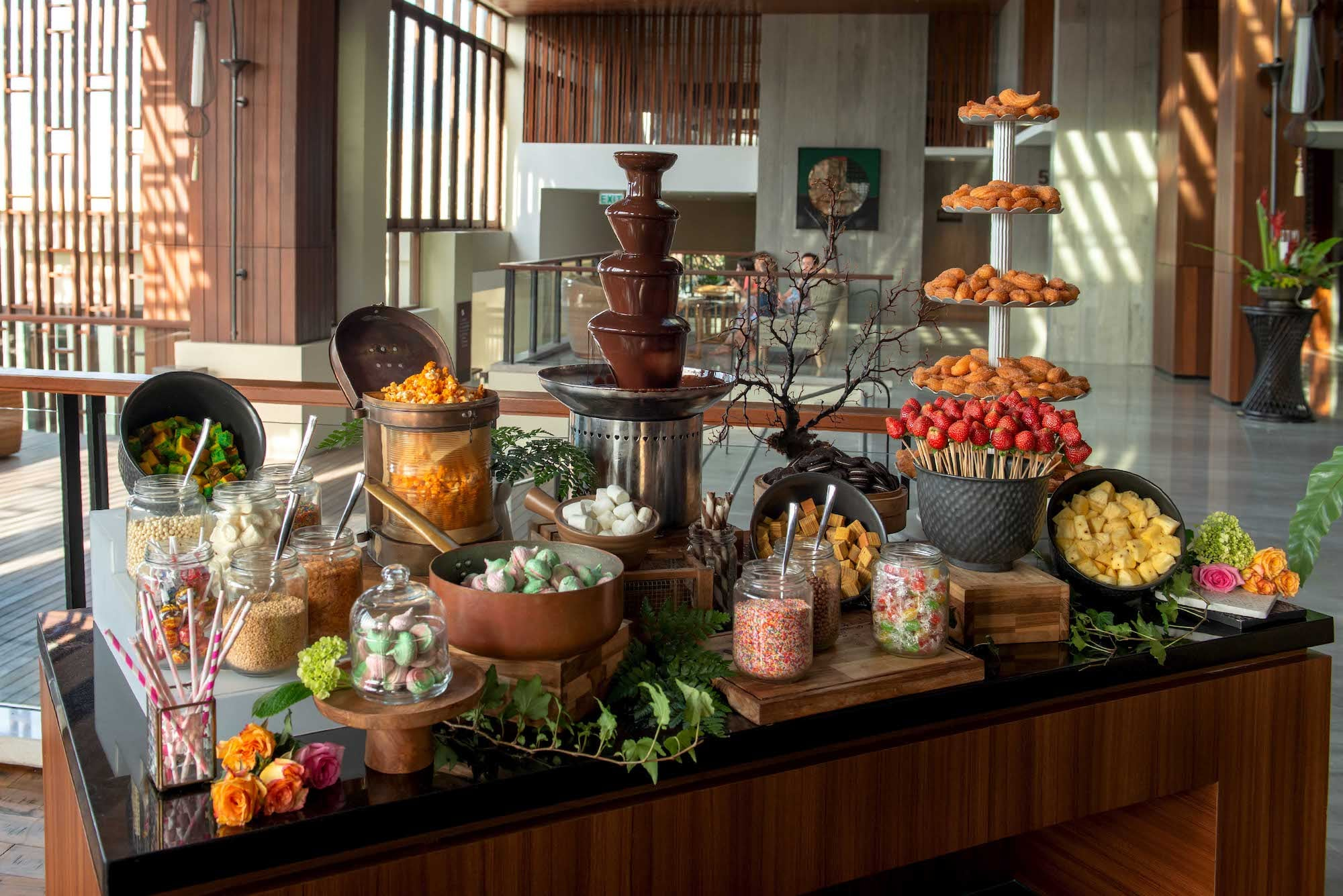 Katha Lobby Lounge & Library